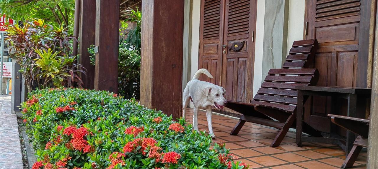 Ancient Luangprabang Hotel Екстер'єр фото