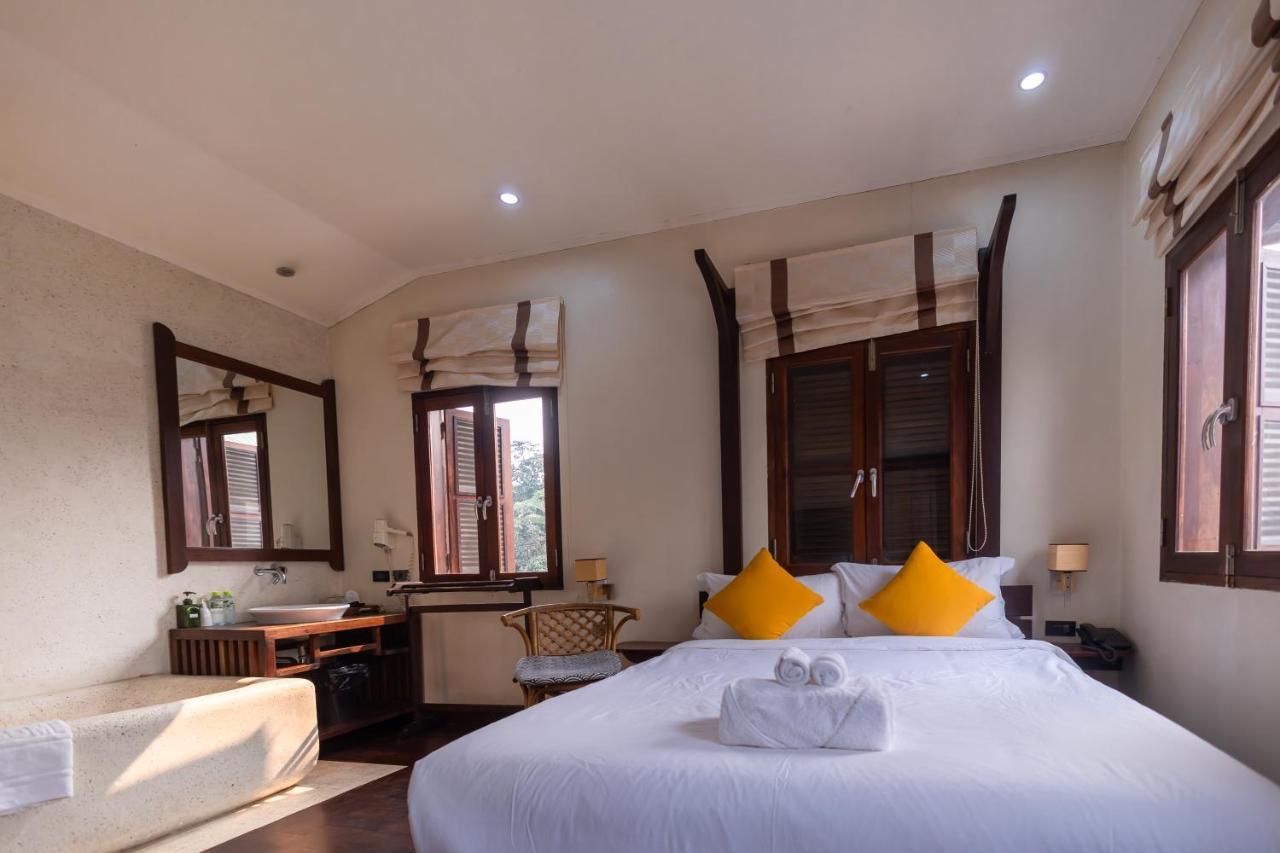 Ancient Luangprabang Hotel Екстер'єр фото