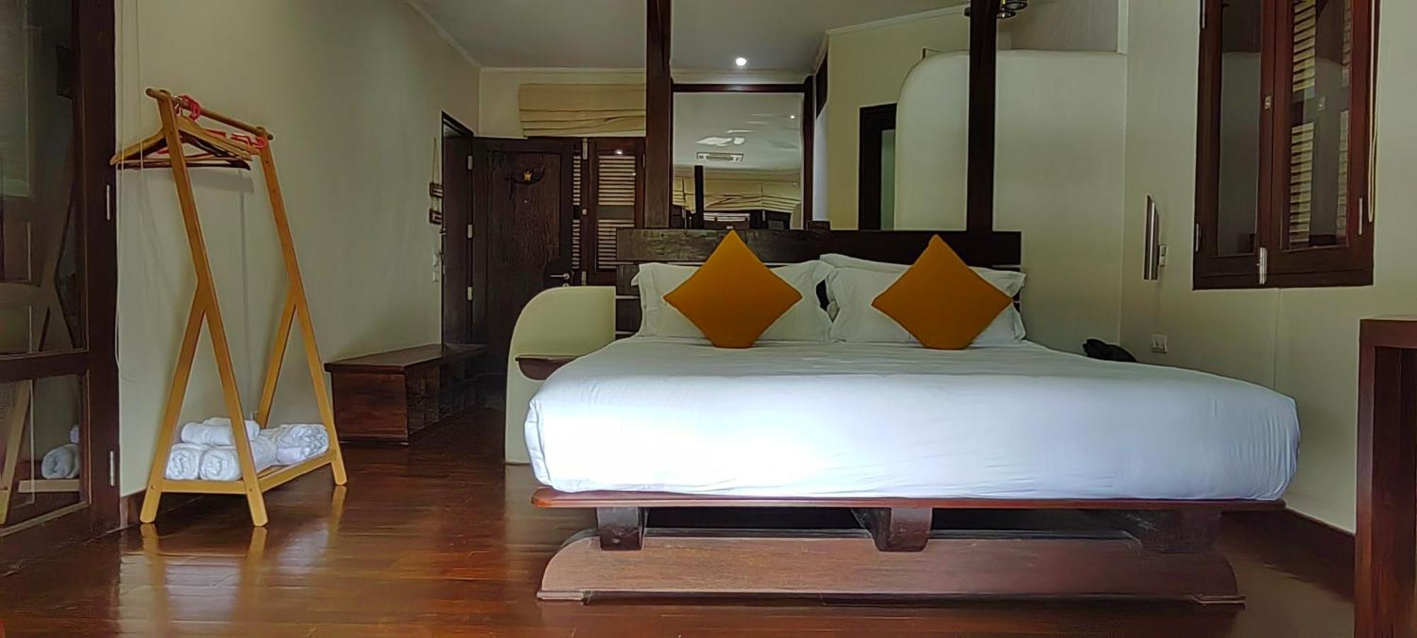 Ancient Luangprabang Hotel Екстер'єр фото
