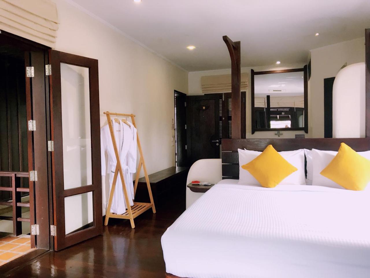 Ancient Luangprabang Hotel Екстер'єр фото